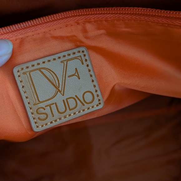 DVF‎ Brown and Peach  Tote Bag - Picture 8 of 9